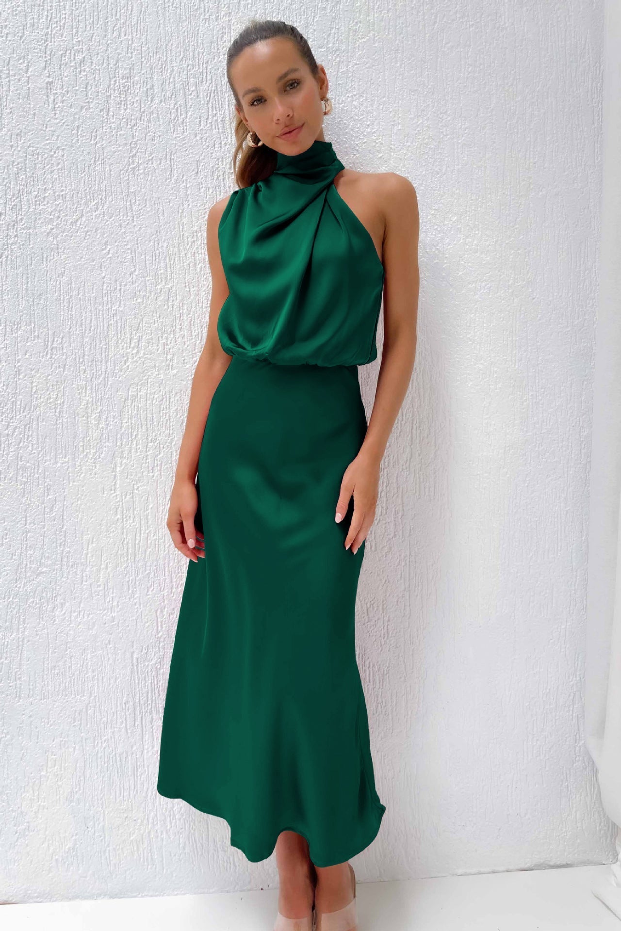 HANNAH | ELEGANT HALTER-NECK MIDI DRESS